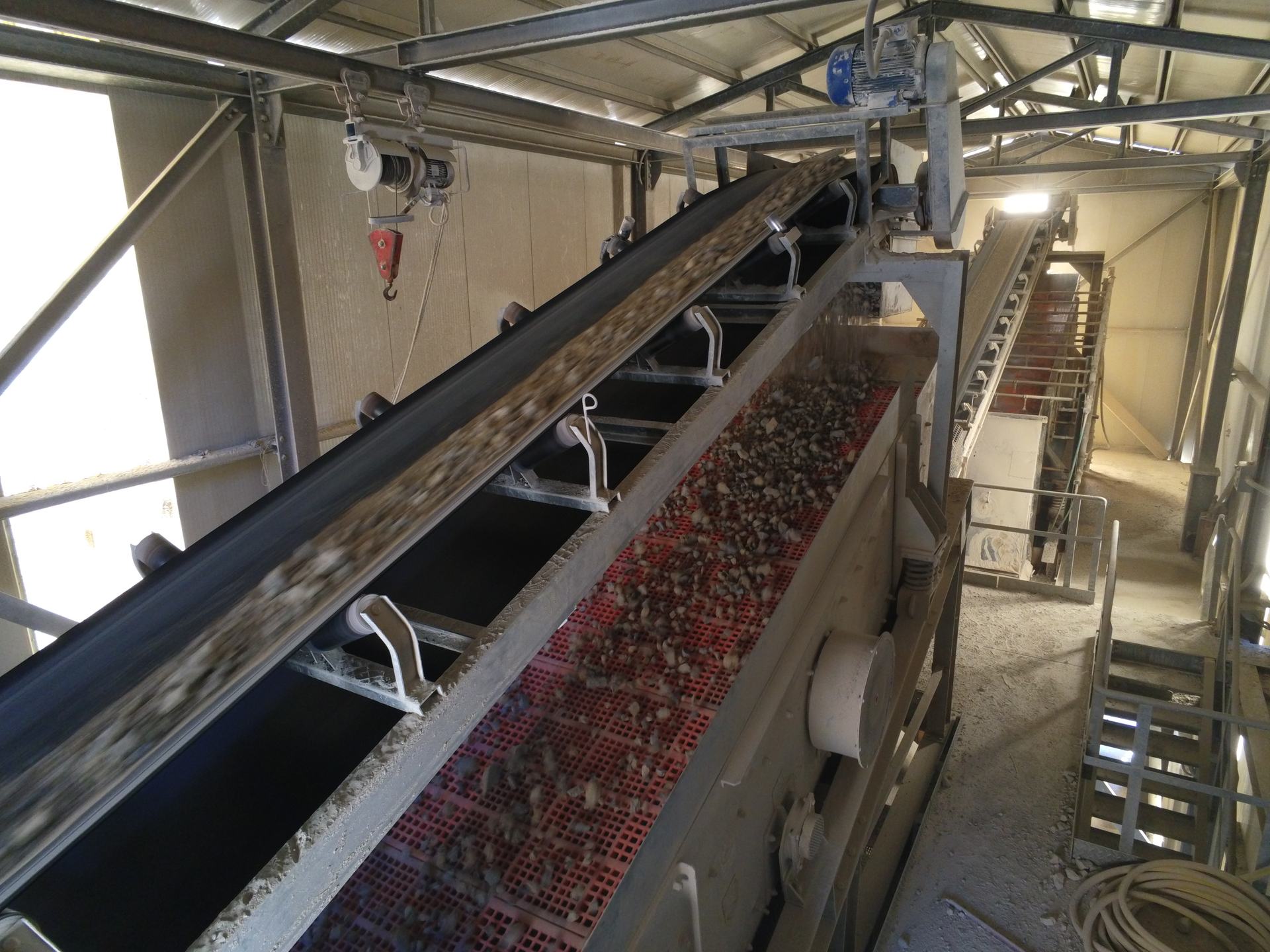 Pezzature lavorate e controllate in cava – Barbera Inerti Srl